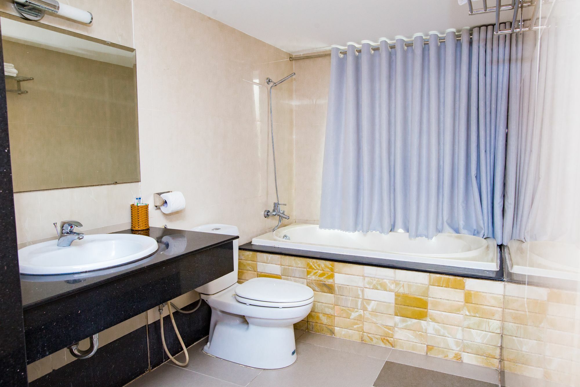 הו צ'י מין סיטי Oyo 169 New Hotel מראה חיצוני תמונה